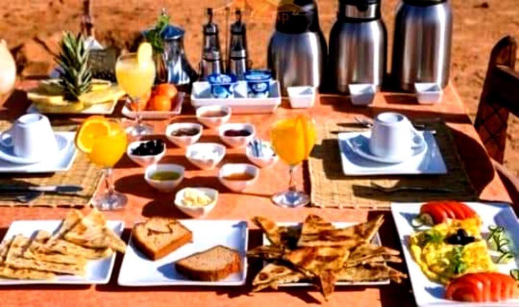 ホテル Sahara Safari Camp メルズーガ エクステリア 写真