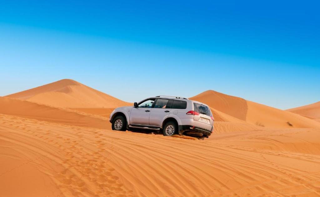 ホテル Sahara Safari Camp メルズーガ エクステリア 写真